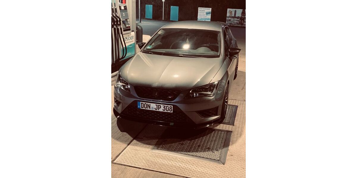 Seat Leon 144.000 km 17.500 &euro; Donauwörth 86609