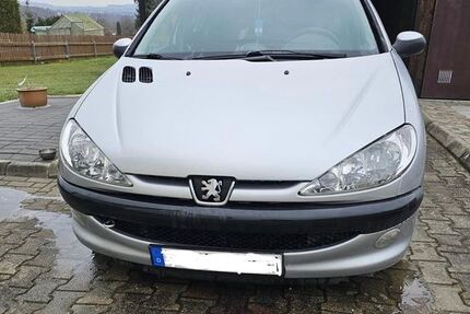 Peugeot 206 129.876 km 1.299 &euro; Reichenbach 08468