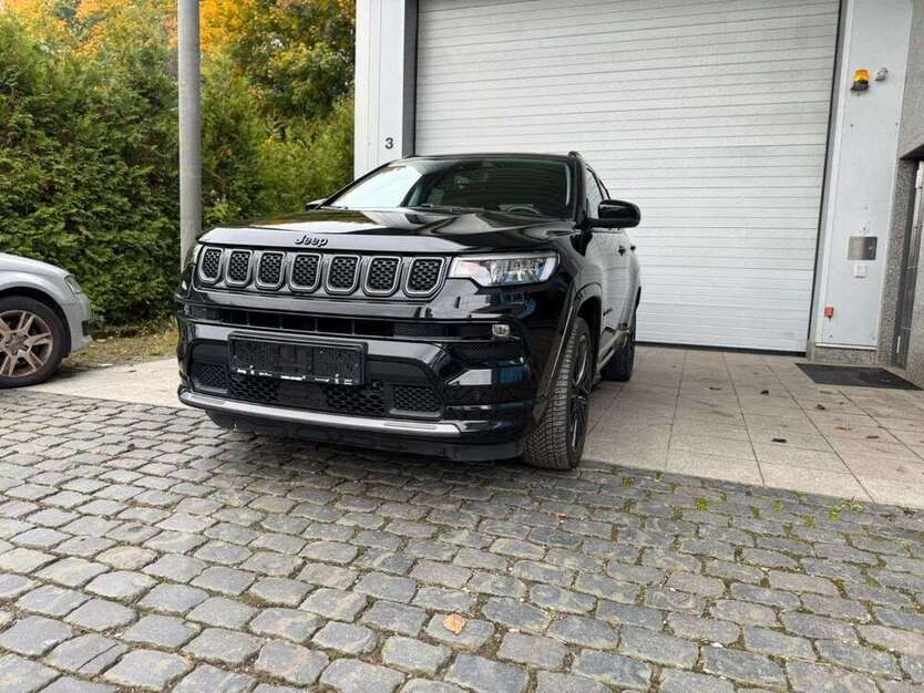 Jeep Compass 46.000 km 23.990 € Reichshof 51580