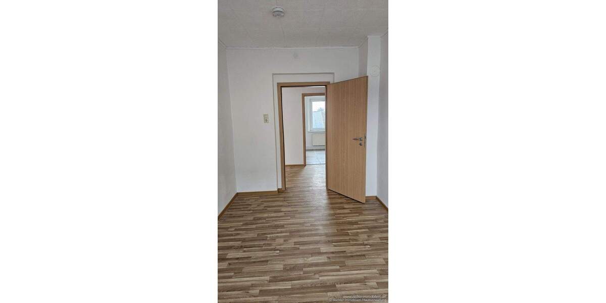 Etagenwohnung Brand-Erbisdorf / Langenau Langenau - 3 Zimmer, 68 m&sup2;, 59.000&euro; | Angebot:25770228