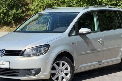 VW Touran 109.600 km 10.990 &euro; Kiel 24147