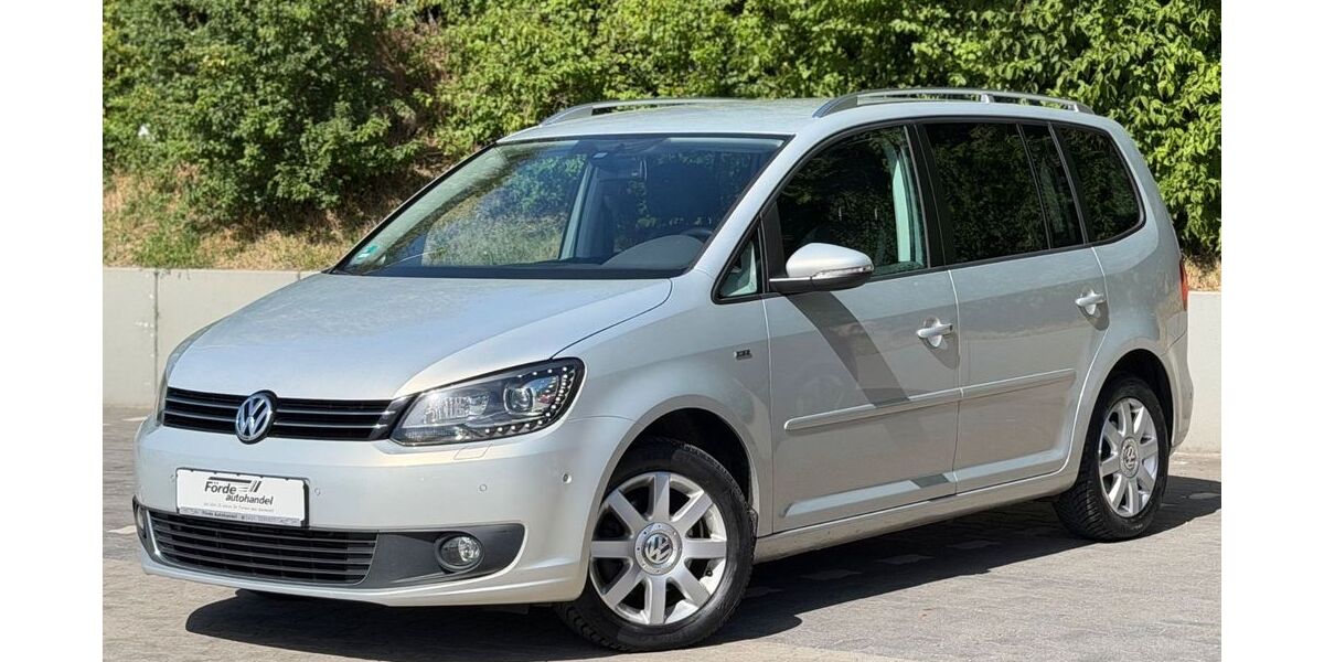 VW Touran 109.600 km 10.990 &euro; Kiel 24147