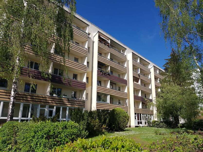 Wohnung zum Kaufen in Magdeburg 80.000 € 58.29 m²