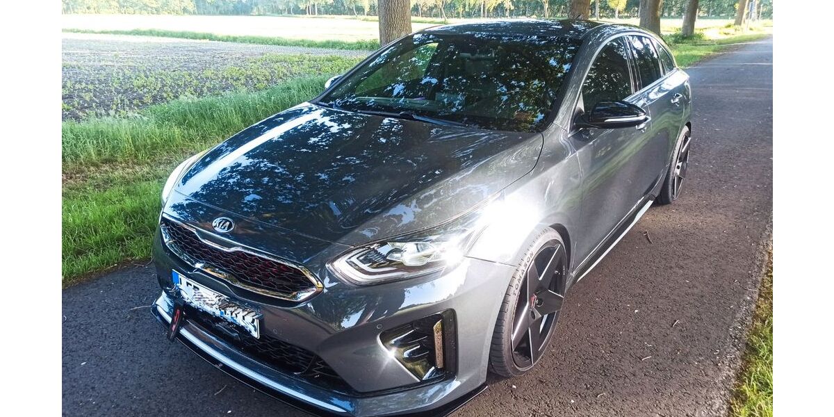 Kia pro ceed / ProCeed 124.500 km 15.900 &euro; Westoverledingen 26810