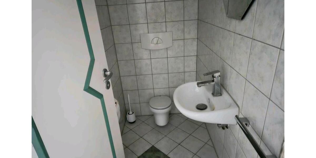 Reihenhaus Burladingen - 5 Zimmer, 140 m&sup2;, 1.000&euro; | Angebot:25413809