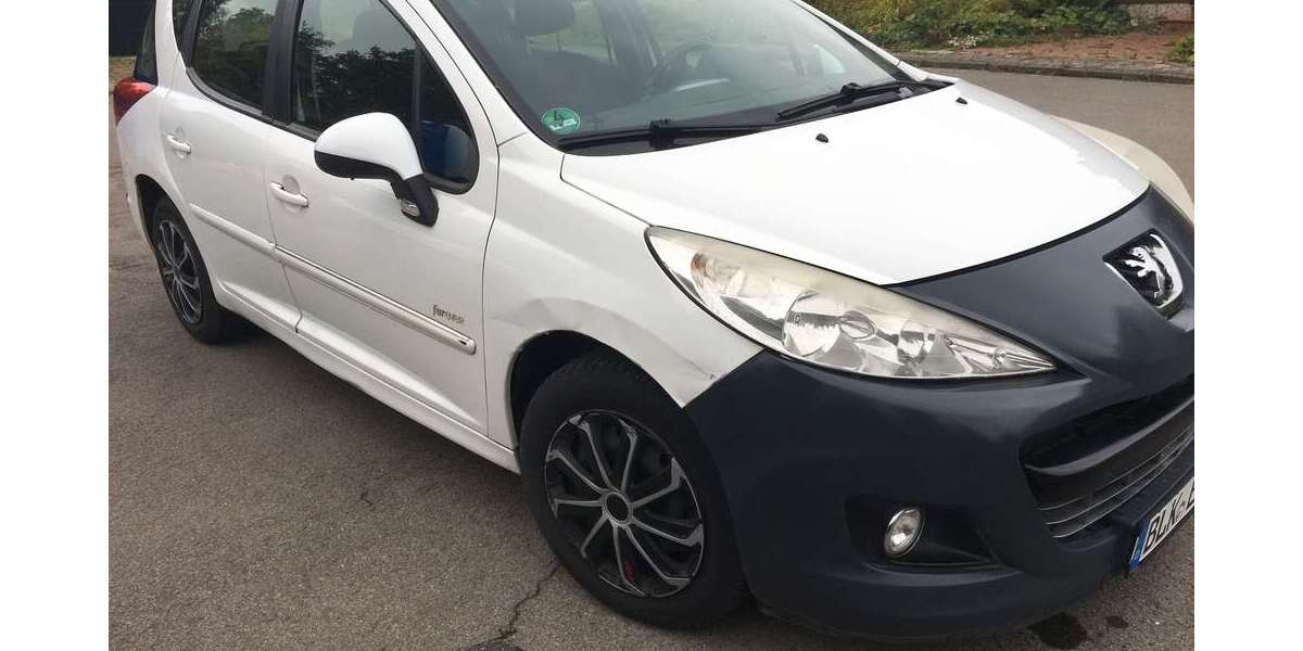 Peugeot 207 186.000 km 1.790 &euro; Wennigsen Deister 30974