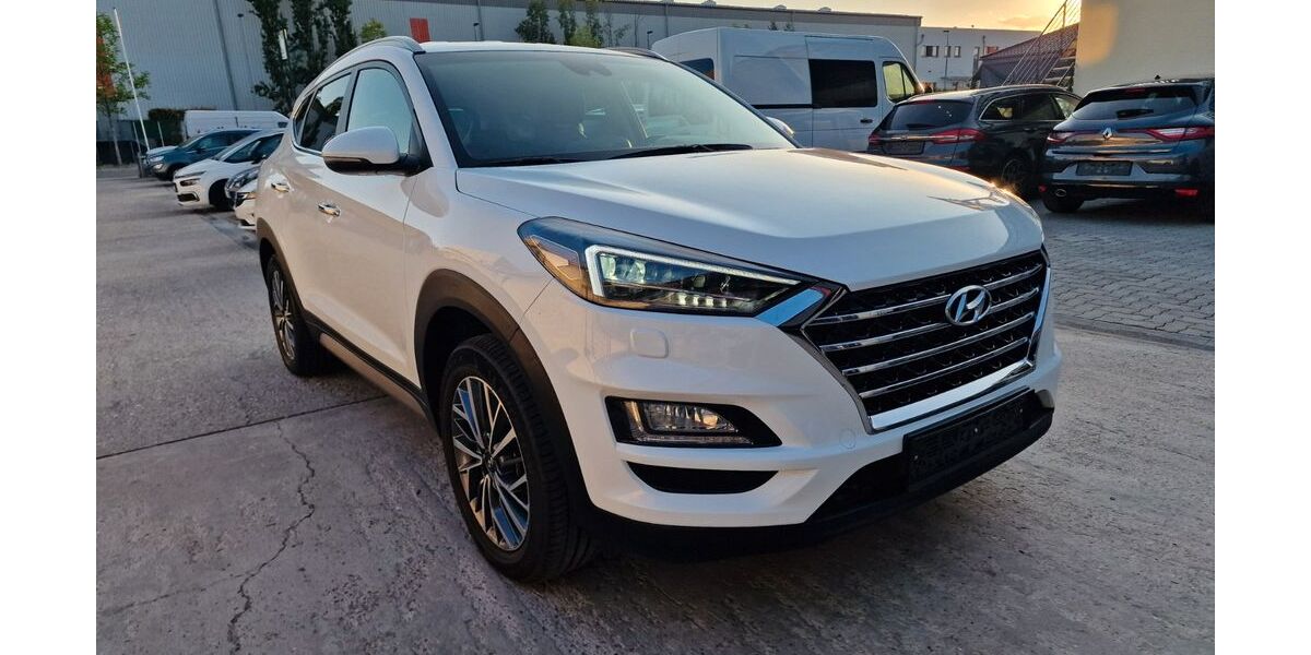 Hyundai TUCSON 55.000 km 16.500 &euro; Neuhofen 67141