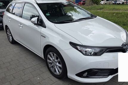 Toyota Auris 103.000 km 13.550 &euro; Frankfurt am Main 60435