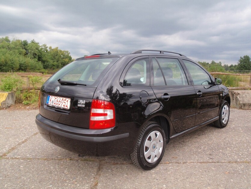 Skoda Fabia Kombi 269.788 km 2.250 € köln 50667