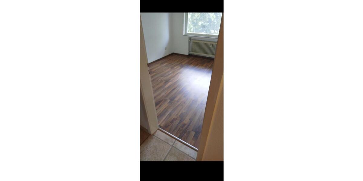Etagenwohnung Bergen - 3 Zimmer, 73 m&sup2;, 75.000&euro; | Angebot:26485543
