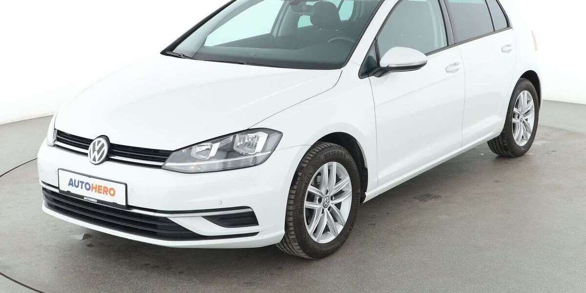 VW Golf 95.477 km 11.630 &euro; Frankfurt am Main 65936