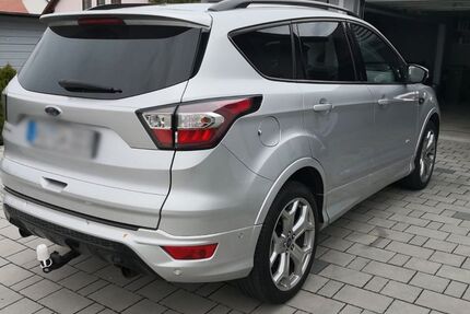 Ford Kuga 107.000 km 16.250 &euro; Vilseck 92249