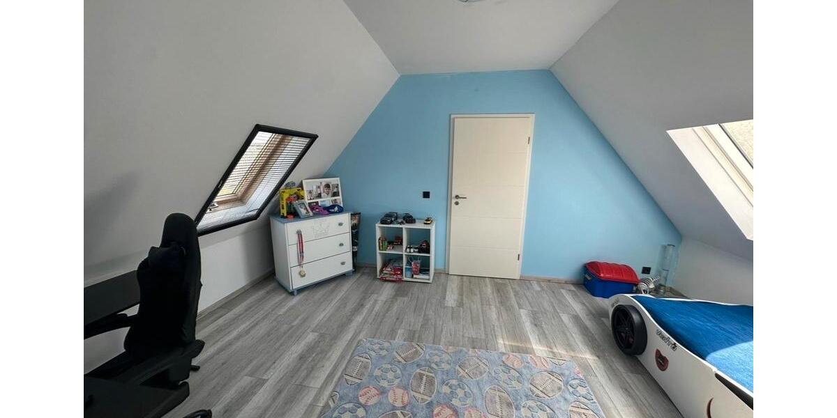 Einfamilienhaus Teutschenthal - 4 Zimmer, 120 m&sup2;, 230.000&euro; | Angebot:26020631