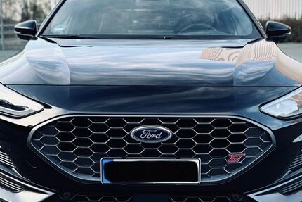 Ford Focus 24.000 km 30.900 &euro; Chemnitz 09127