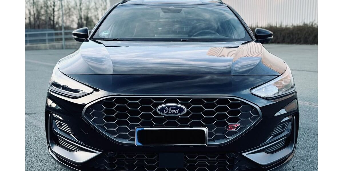 Ford Focus 24.000 km 30.900 &euro; Chemnitz 09127