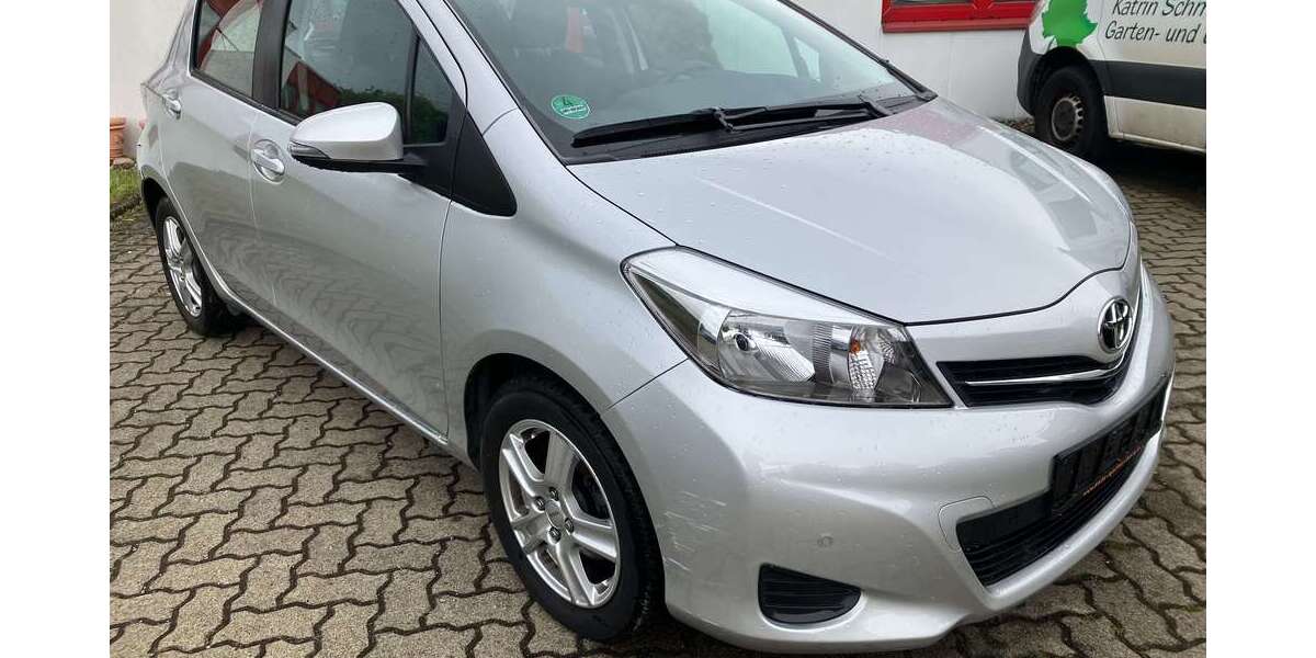 Toyota Yaris 48.000 km 7.888 &euro; Langenstein bei Halberstadt/Harz 38895