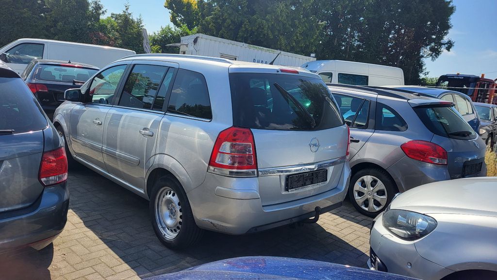 Opel Zafira 197.456 km 2.200 &euro; Hamburg 20539