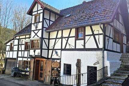 Haus Hellenthal Blumenthal - 4 Zimmer, 139 m&sup2;, 149.000&euro; | Angebot:24532251