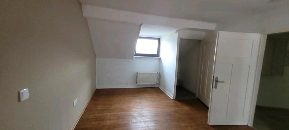 Dachgeschoßwohnung Konz - 4 Zimmer, 72 m&sup2;, 850&euro; | Angebot:25214424