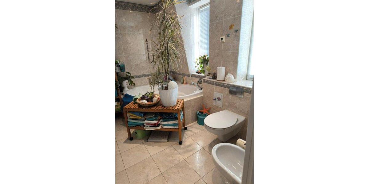Etagenwohnung Sömmerda - 3 Zimmer, 101 m&sup2;, 197.000&euro; | Angebot:27166648