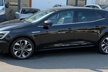 Renault Megane 104.000 km 14.799 &euro; Frankfurt am Main 60314