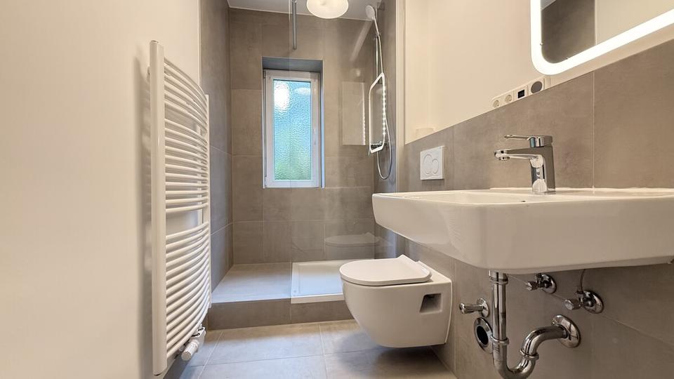 Etagenwohnung Bremerhaven Mitte - 1 Zimmer, 16 m&sup2;, 340&euro; | Angebot:26263451