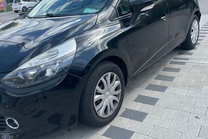 Renault Clio 107.942 km 5.499 &euro; München 81369