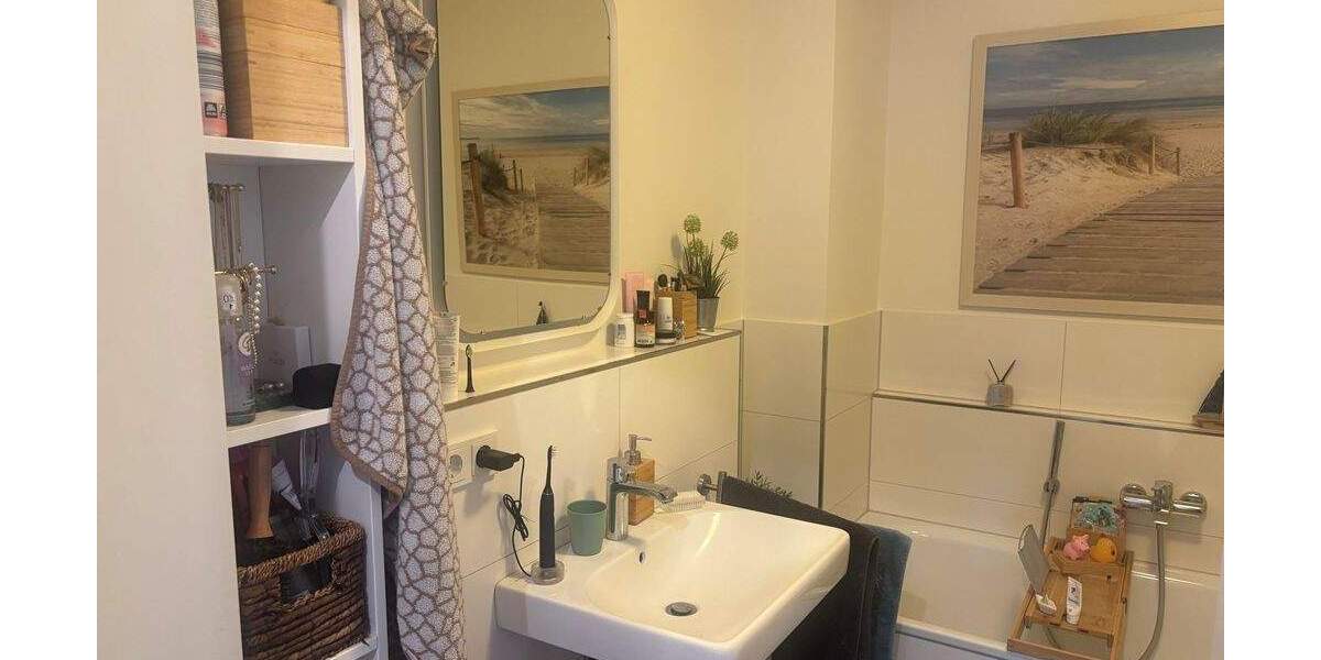 Etagenwohnung Stelle - 3 Zimmer, 97 m&sup2;, 1.270&euro; | Angebot:25666925