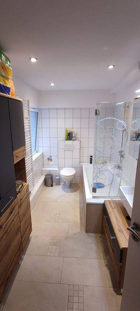 Freie 3-Zimmer-Wohnung mit Balkon in zentraler Lage! Provisionsfrei