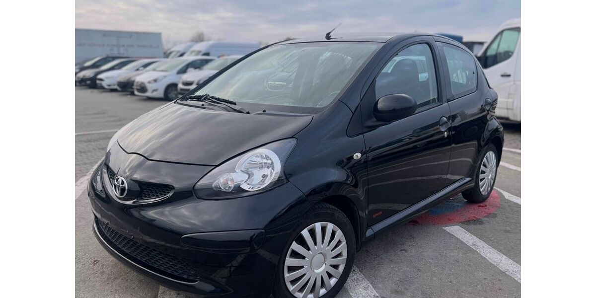 Toyota Aygo (X) 152.355 km 2.490 € Mittenwalde 15749