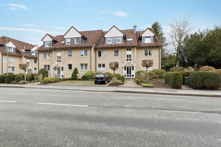 Sofort frei: Gepflegte 2-Zimmer-Erdgeschosswohnung mit großem Balkon & Tiefgaragenstellplatz - Wohnung Bad Sassendorf | Angebot:25851708