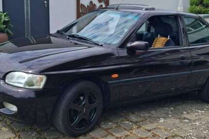 Ford Escort 122.000 km 2.300 &euro; Villingen-Schwenningen, Stadt 78056