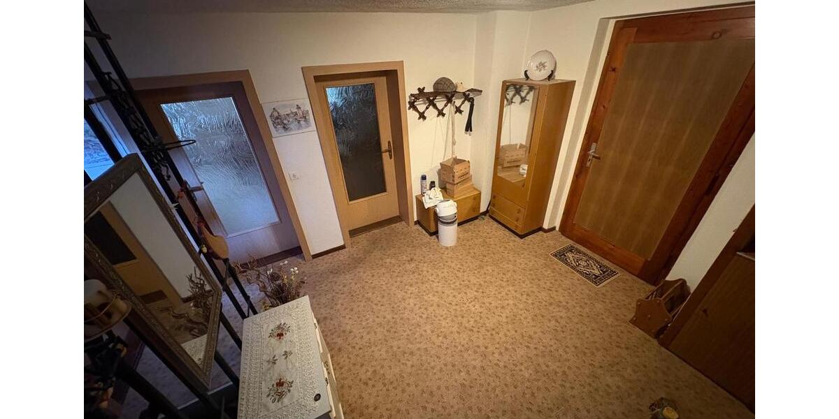 Einfamilienhaus Arnstadt - 10 Zimmer, 160 m&sup2;, 350.000&euro; | Angebot:27027008