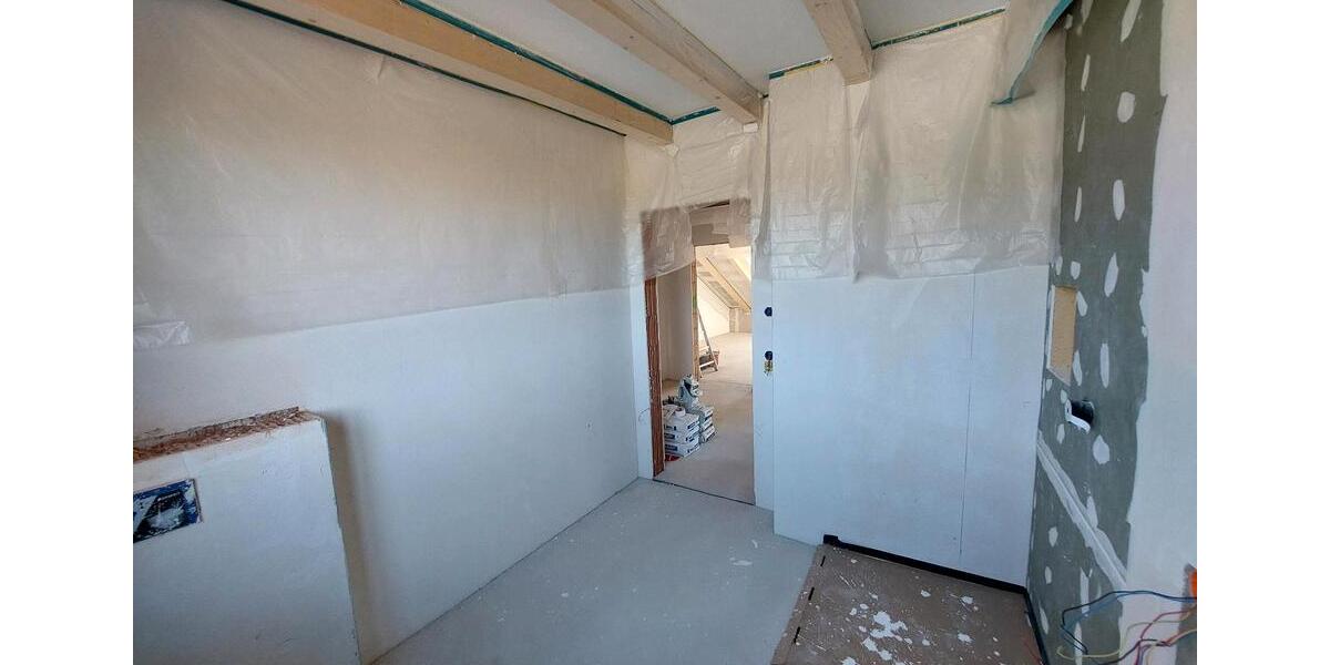 Dachgeschoßwohnung Sulzberg - 3 Zimmer, 105 m&sup2;, 1.600&euro; | Angebot:24464301