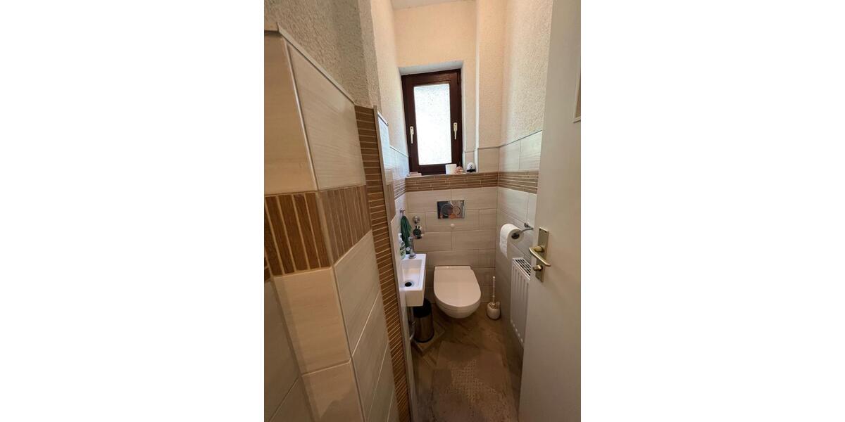 Etagenwohnung Ludwigshafen am Rhein Ludwigshafen-Hemshof - 5 Zimmer, 104 m&sup2;, 415&euro; | Angebot:25446569