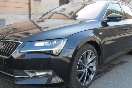 Skoda Superb 99.402 km 16.950 &euro; Würzburg 97080