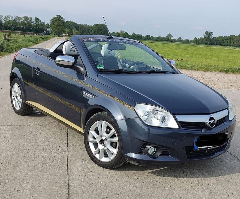 Opel Tigra 142.700 km 2.200 € Wrist 25563