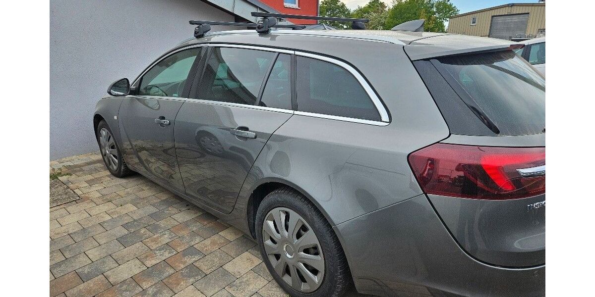 Opel Insignia 178.000 km 3.000 &euro; Neuenstadt am Kocher 74196