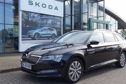 Skoda Superb 38.172 km 34.890 € Bremen 28357