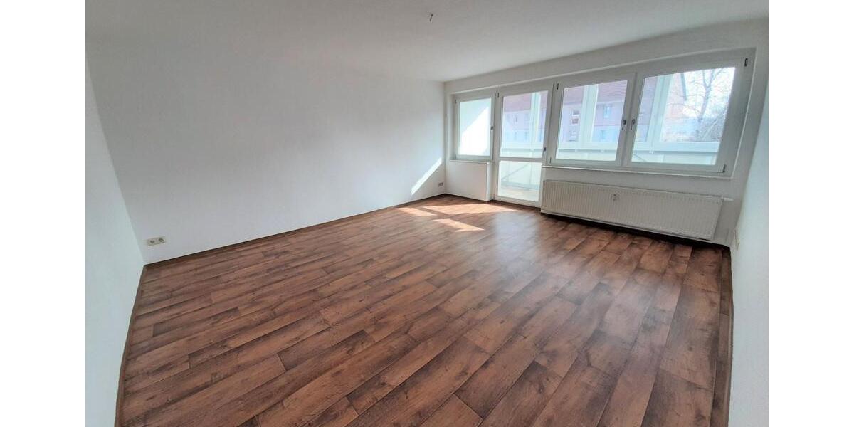 Etagenwohnung Löbau - 3 Zimmer, 66 m&sup2;, 444&euro; | Angebot:26688125