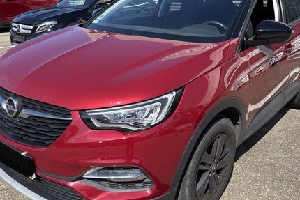 Opel Grandland (X) 30.800 km 16.100 &euro; Wutöschingen 79793