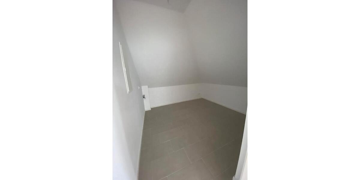 Etagenwohnung Zetel - 3 Zimmer, 73 m&sup2;, 850&euro; | Angebot:26002102