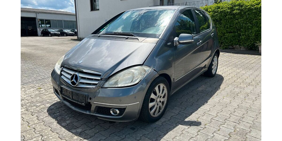 Mercedes-Benz A 180 204.100 km 1.190 &euro; Wertingen-Roggden 86637