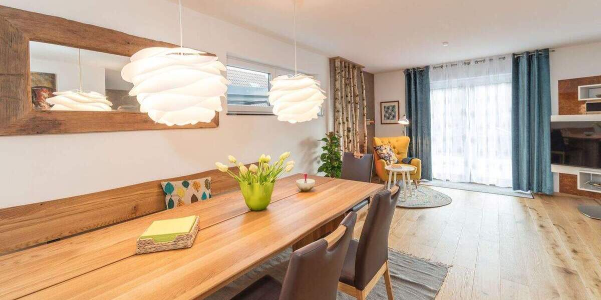 Doppelhaushälfte Oberreichenbach - 6 Zimmer, 196 m&sup2;, 2.490&euro; | Angebot:25355700