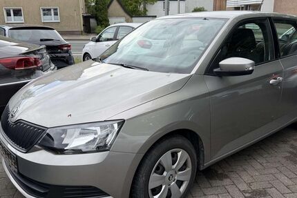 Skoda Fabia 47.500 km 8.844 &euro; Bielefeld 33647