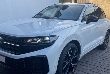 VW Touareg 15.000 km 79.950 € Brachtendorf 56761