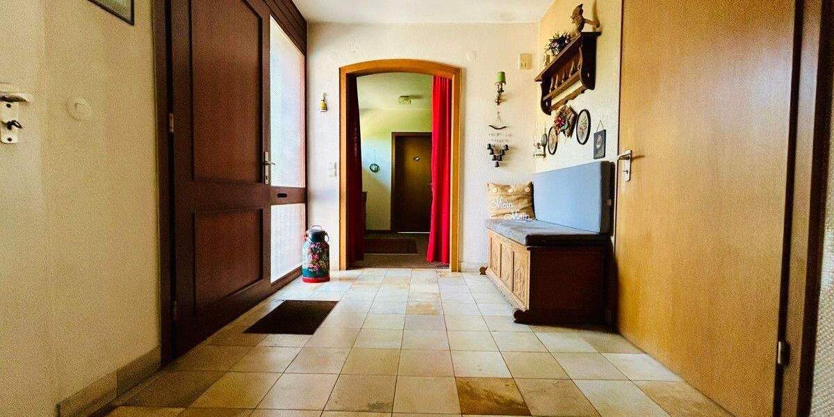 Einfamilienhaus Oldendorf - 5 Zimmer, 245 m&sup2;, 250.000&euro; | Angebot:25668493