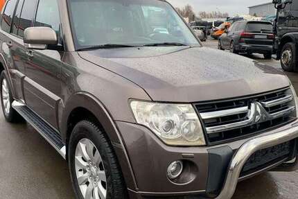 Mitsubishi Pajero 299.998 km 10.990 &euro; Mühlheim am Main 63165