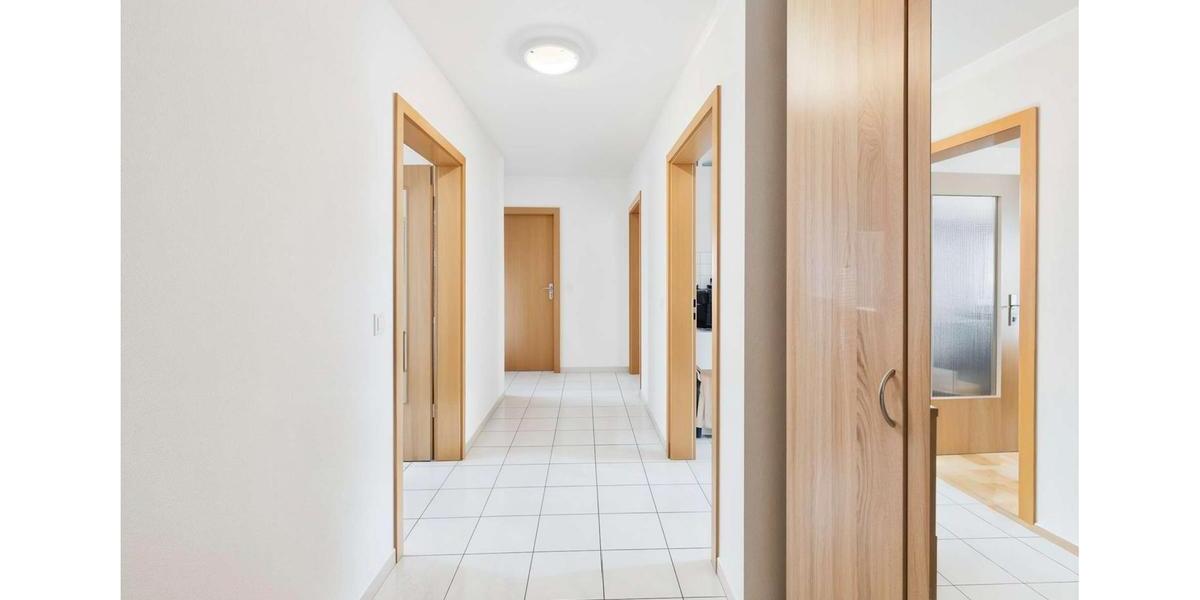 Etagenwohnung Friesenheim - 3 Zimmer, 84 m&sup2;, 950&euro; | Angebot:25407134