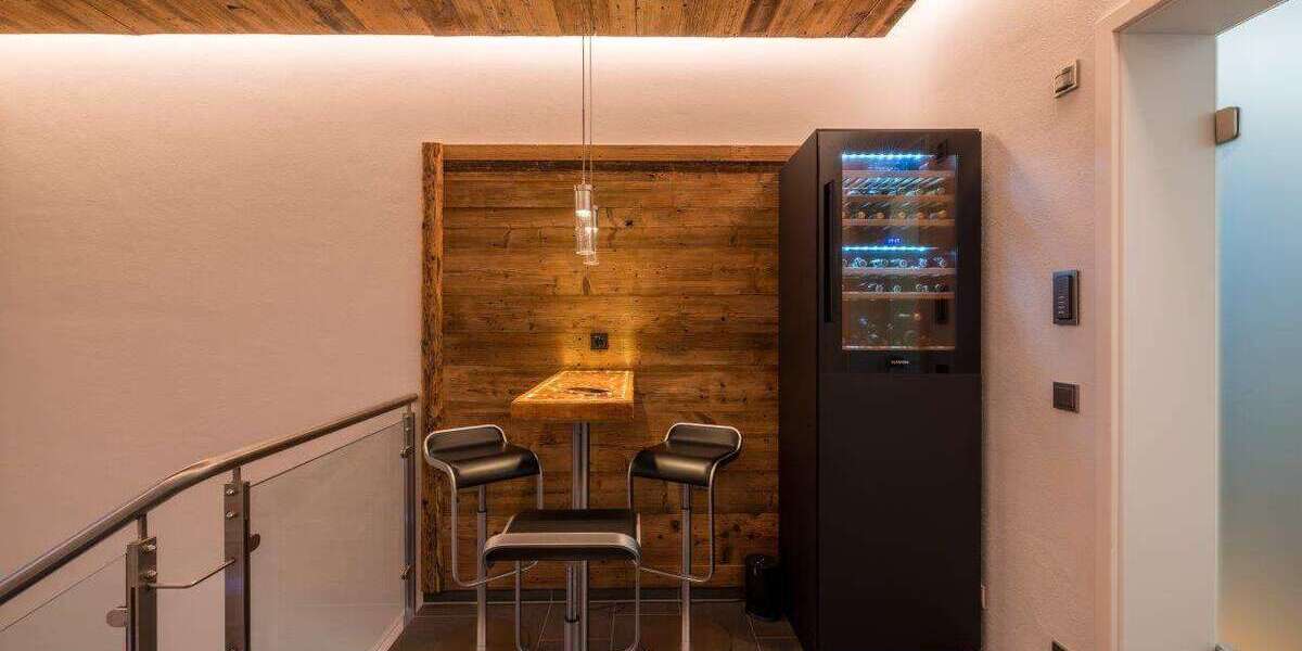 Luxuriöse und moderne Bauhausvilla als Praxis oder Bürohaus - Gewerbeobjekt Schneeberg | Angebot:26001542